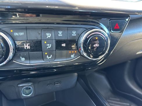 Used 2025 Chevrolet Trax ACTIV w/ Driver Confidence Package image 20