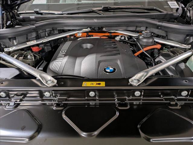 Used 2026 BMW X5 xDrive50e w/ Executive Package AWD/4WD image 18