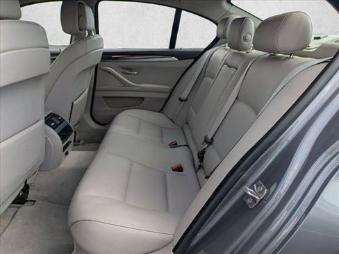 Used 2013 BMW 528i Sedan RWD image 19