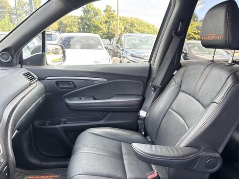 Used 2023 Honda Passport TrailSport image 15