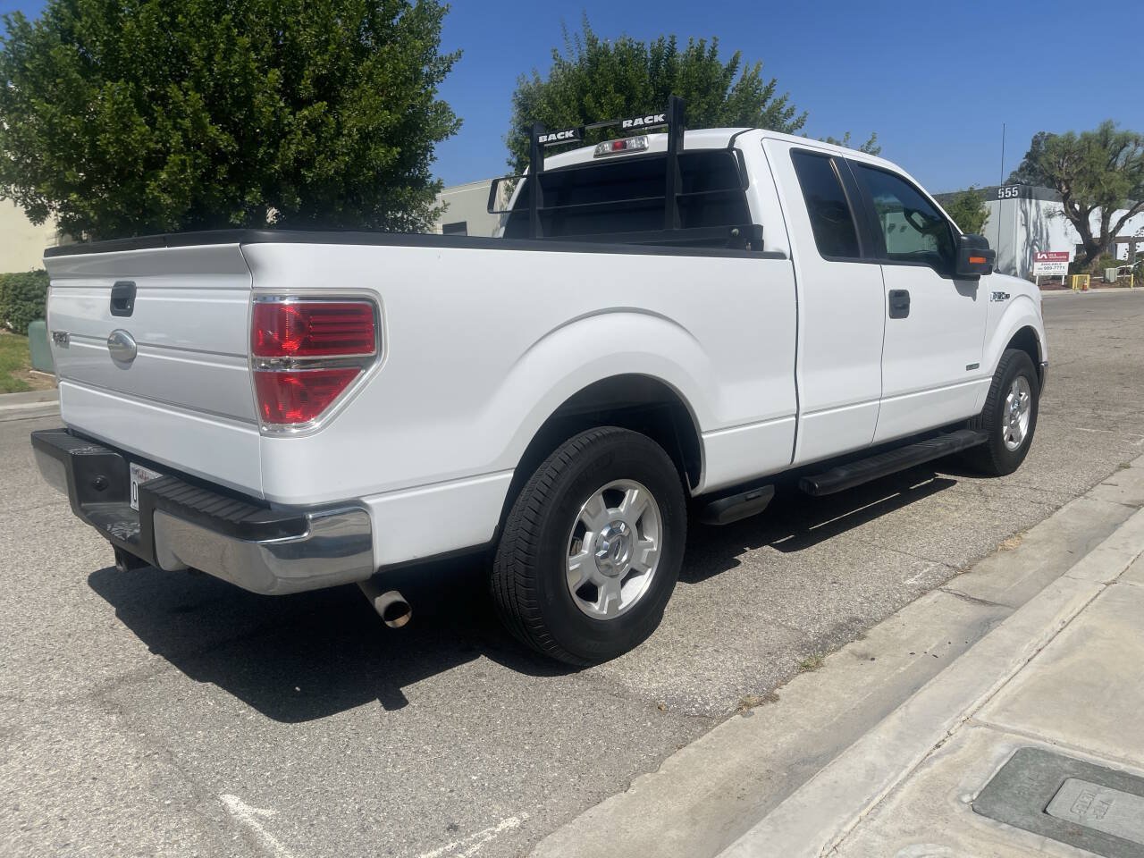 Used 2011 Ford F150 XLT w/ XLT Convenience Pkg RWD image 6