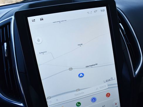 Used 2024 Ford Edge Titanium w/ Titanium Elite Package image 8