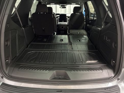 New 2026 GMC Yukon Elevation image 18