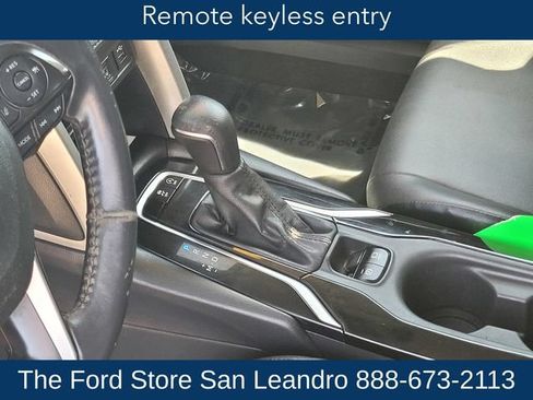 Used 2022 Toyota Corolla Cross XLE AWD/4WD image 23