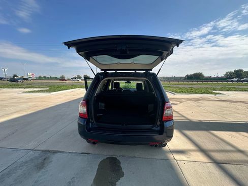 Used 2008 Land Rover LR2 SE image 9