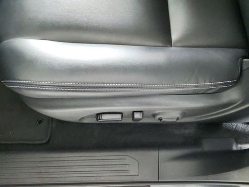 Used 2024 Nissan Murano SV FWD image 18