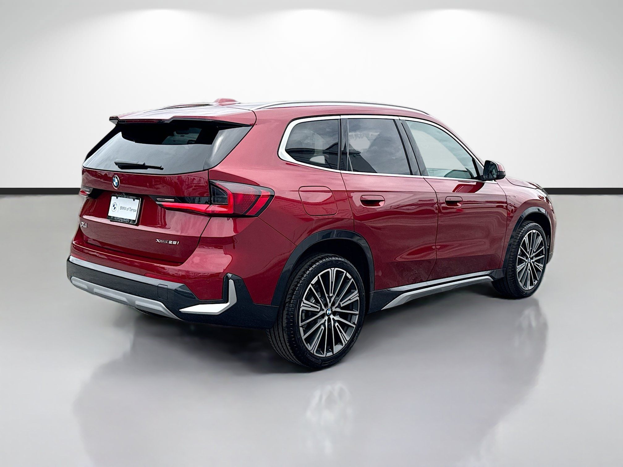 New 2026 BMW X1 xDrive28i w/ Technology Package AWD/4WD image 3