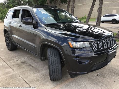 Used 2020 Jeep Grand Cherokee Altitude image 4