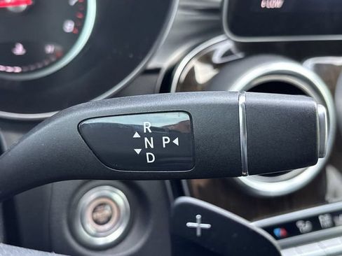 Used 2020 Mercedes-Benz GLC 300 image 27