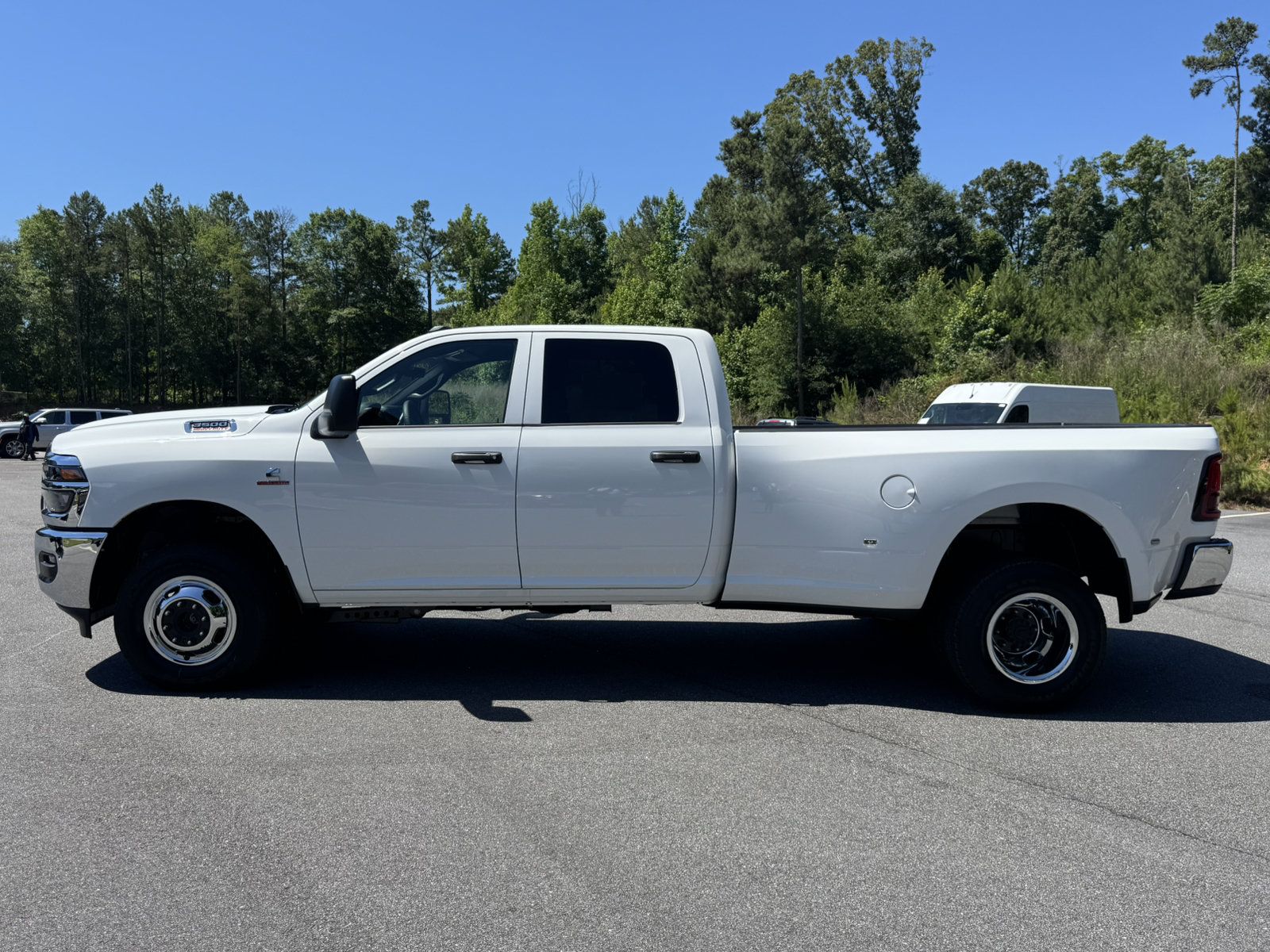 New 2026 RAM 3500 Tradesman w/ Chrome Appearance Group A AWD/4WD image 8