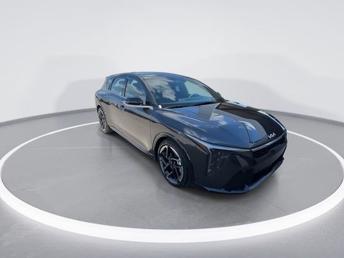 New 2026 Kia K4 GT-Line FWD image 2