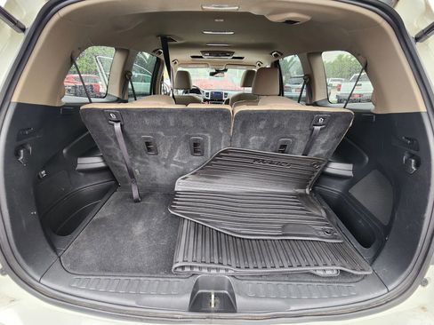 Used 2016 Honda Pilot Touring image 24