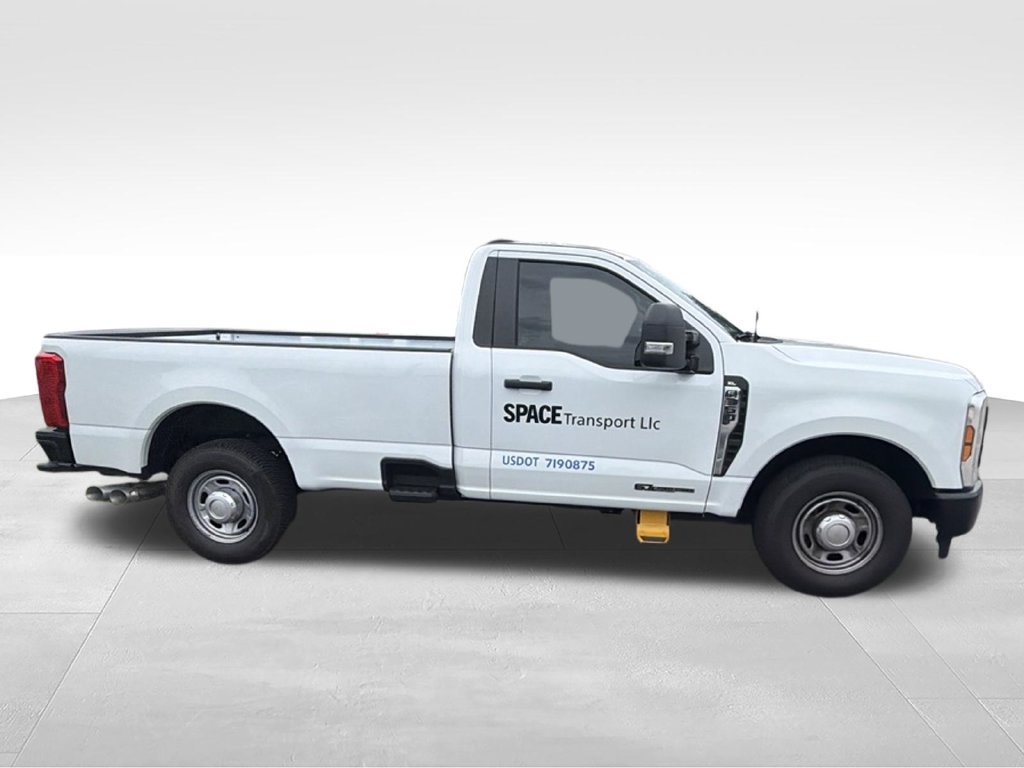 Used 2026 Ford F350 XL RWD image 4