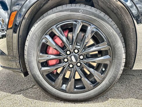 Used 2024 Cadillac XT6 Sport w/ LPO, ONYX Package AWD/4WD image 34