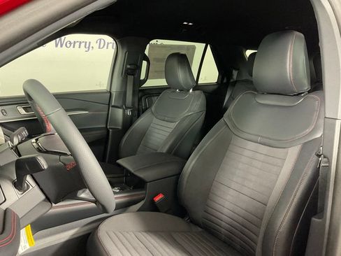 New 2026 Ford Explorer ST-Line w/ ST-Line Street Pack RWD image 14