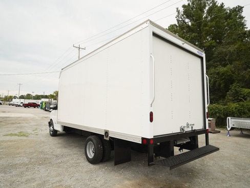 New 2026 GMC Savana 4500 w/ Power Convenience Package RWD image 5