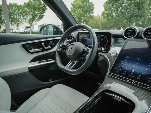 Certified 2024 Mercedes-Benz GLC 300 image 19