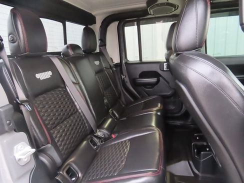 Used 2020 Jeep Gladiator Rubicon AWD/4WD image 30
