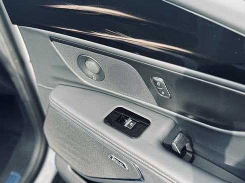 New 2026 Lincoln Nautilus Reserve w/ Jet Appearance Package image 15