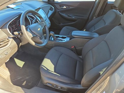 Used 2024 Chevrolet Malibu LT image 14