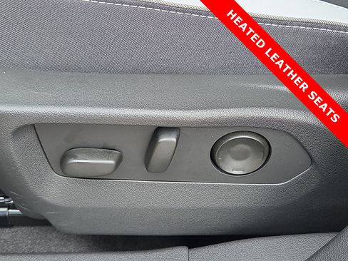 Used 2025 Buick Envision Sport Touring AWD/4WD image 14