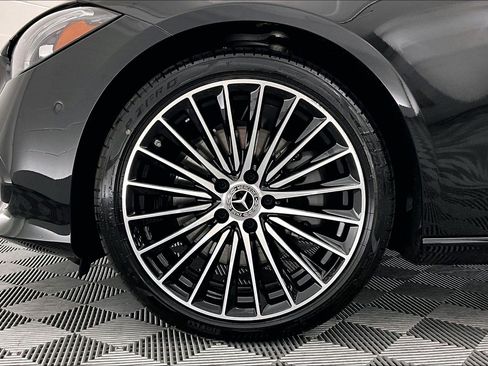 Used 2026 Mercedes-Benz C 300 Sedan image 8