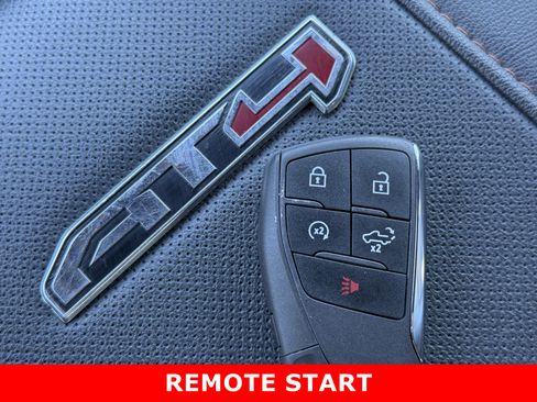 Used 2024 GMC Sierra 2500 AT4 w/ Technology Package image 25