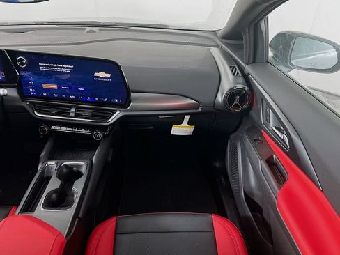 New 2026 Chevrolet Equinox EV RS image 24