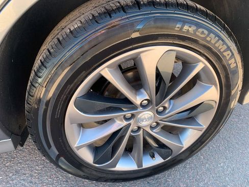 Used 2020 Buick Encore GX Select w/ Experience Buick Package image 19