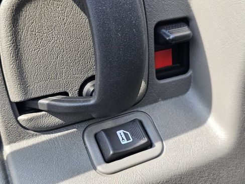 Used 2025 Chevrolet Express 3500 w/ Power Convenience Package RWD image 24