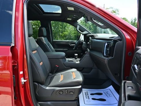 Used 2024 GMC Sierra 1500 AT4 w/ AT4 Premium Package AWD/4WD image 19