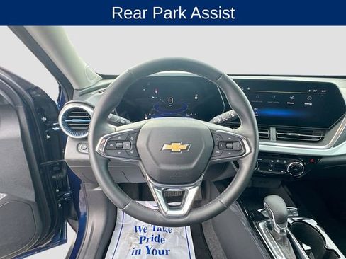 Used 2024 Chevrolet Trax LT w/ Driver Confidence Package image 13