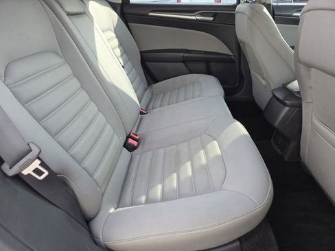 Used 2014 Ford Fusion S image 23