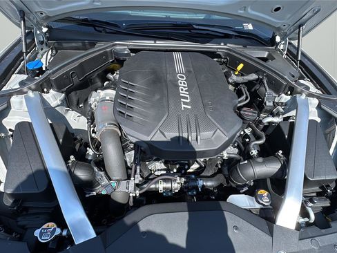 New 2026 Genesis G70 3.3T Prestige image 9