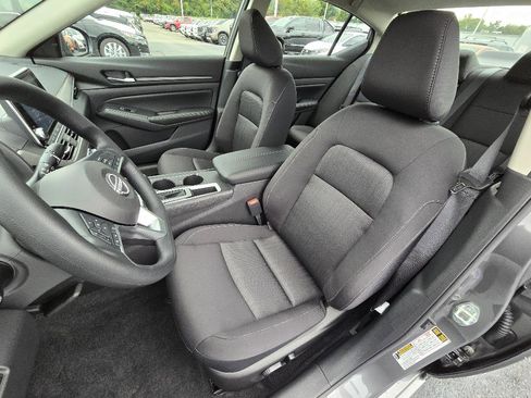 New 2025 Nissan Altima 2.5 SV image 13