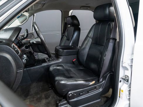 Used 2013 Chevrolet Tahoe LT AWD/4WD image 18