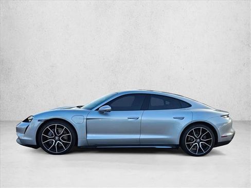 Used 2023 Porsche Taycan image 9