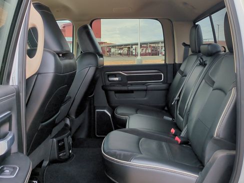 Used 2022 RAM 2500 Laramie w/ Cold Weather Group image 26