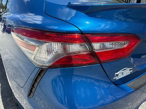 Used 2019 Toyota Camry SE FWD image 51