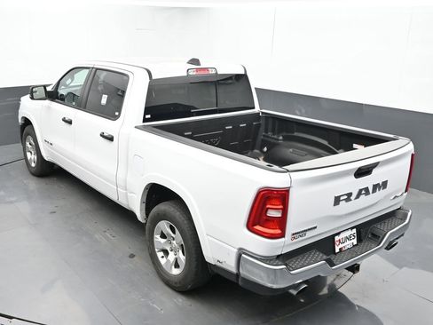 Used 2025 RAM 1500 Big Horn AWD/4WD image 44