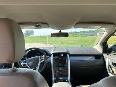 Used 2014 Ford Edge SEL w/ Equipment Group 205A FWD image 10