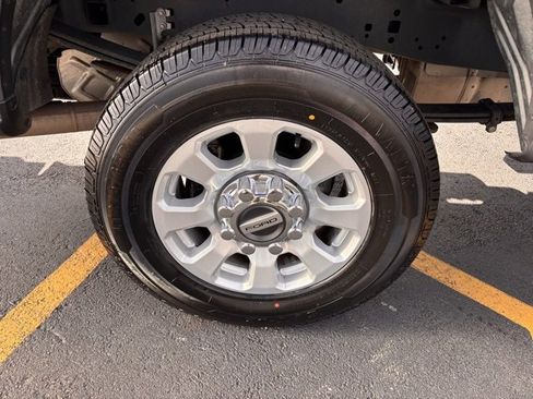 Used 2024 Ford F250 XLT w/ Snow Plow Prep Package image 24