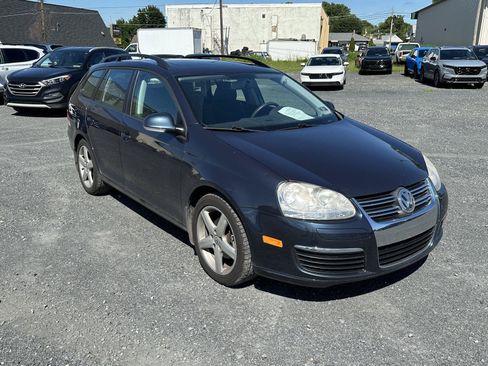 Used 2009 Volkswagen Jetta S FWD image 2