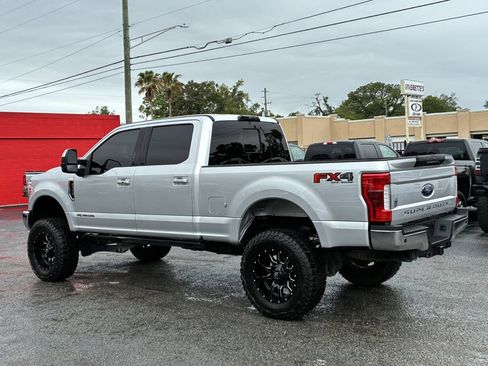Used 2018 Ford F350 Lariat w/ Lariat Ultimate Package AWD/4WD image 3