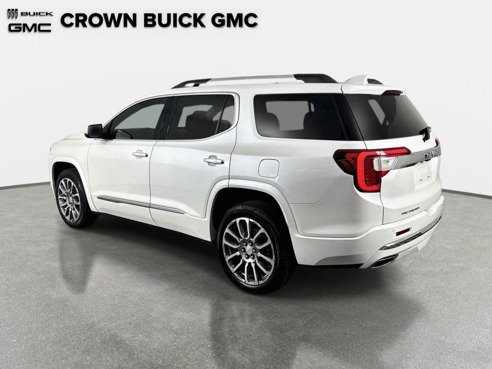 Certified 2023 GMC Acadia Denali w/ Denali Ultimate Package FWD image 7