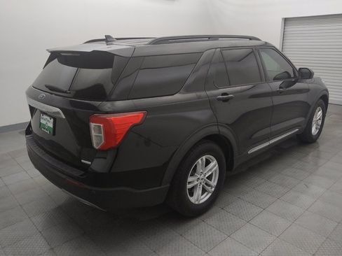 Used 2020 Ford Explorer XLT w/ Equipment Group 202A RWD image 9