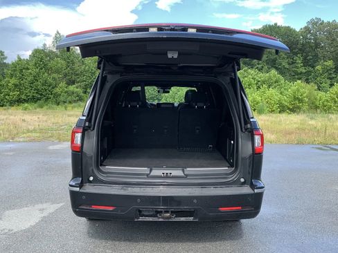 Used 2018 Lincoln Navigator L Reserve w/ Technology Package image 9