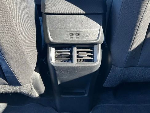 Used 2025 Chevrolet Equinox LT image 18