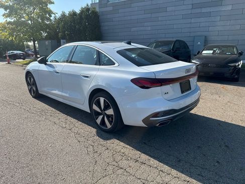 Used 2025 Audi A5 2.0T Premium Plus w/ Premium Plus AWD/4WD image 3
