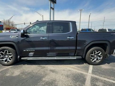 Used 2023 GMC Sierra 1500 SLT w/ SLT Premium Plus Package AWD/4WD image 5